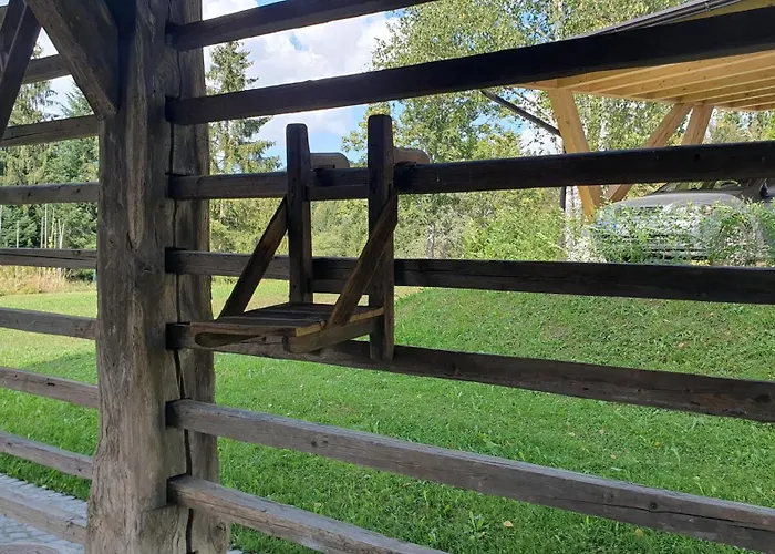 Lojzov Toplar Modern Haystack