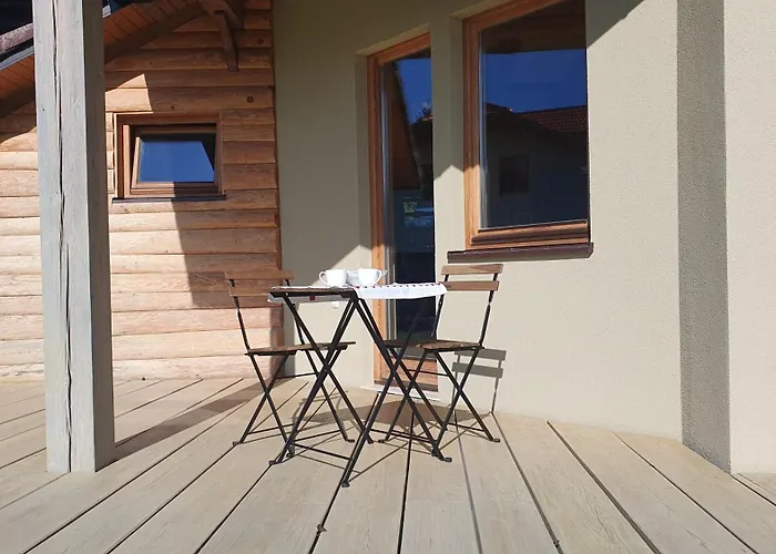 Lojzov Toplar Modern Haystack Velike Lašče