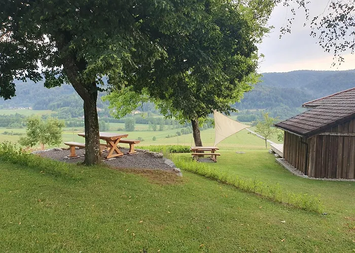 Lojzov Toplar Modern Haystack * Velike Lašče